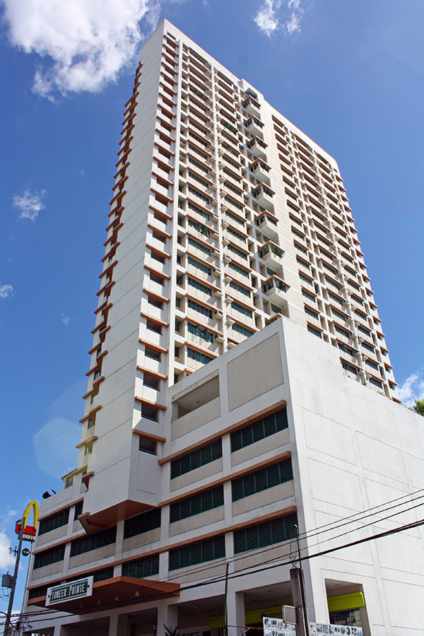 Pioneer Pointe Aspire by Filinvest Projects